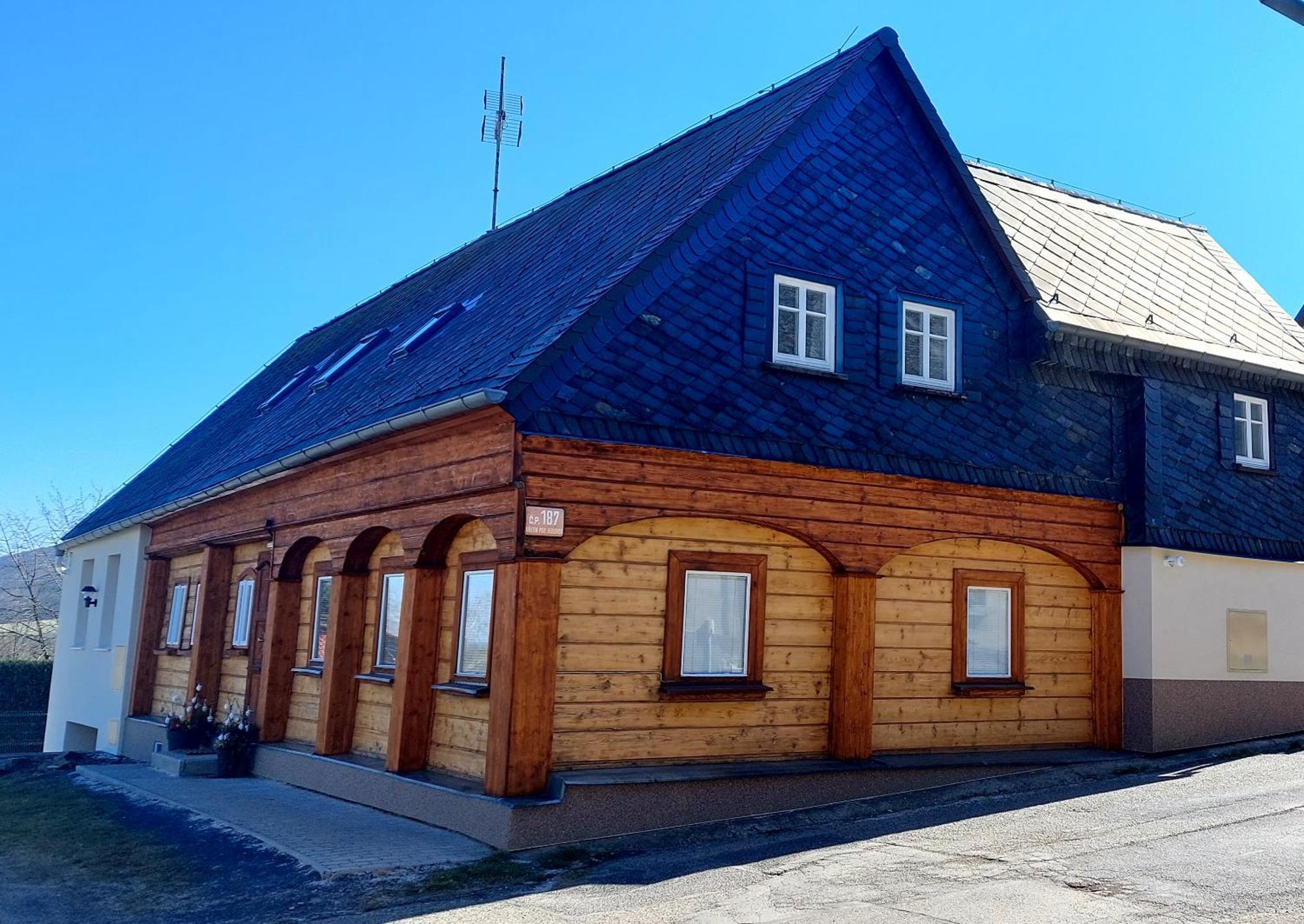 Penzion U Novotnych Jiřetín pod Jedlovou Exteriör bild